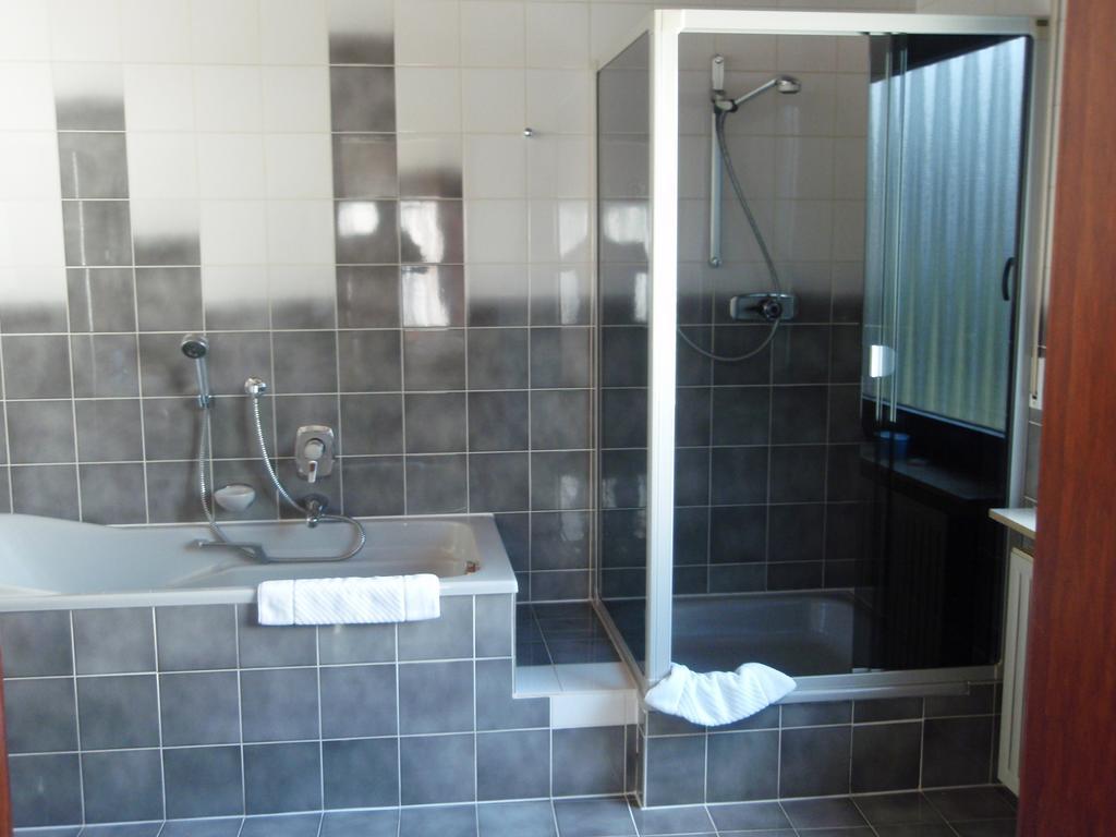 Hotel Haus Bergblick Rheinbreitbach Room photo